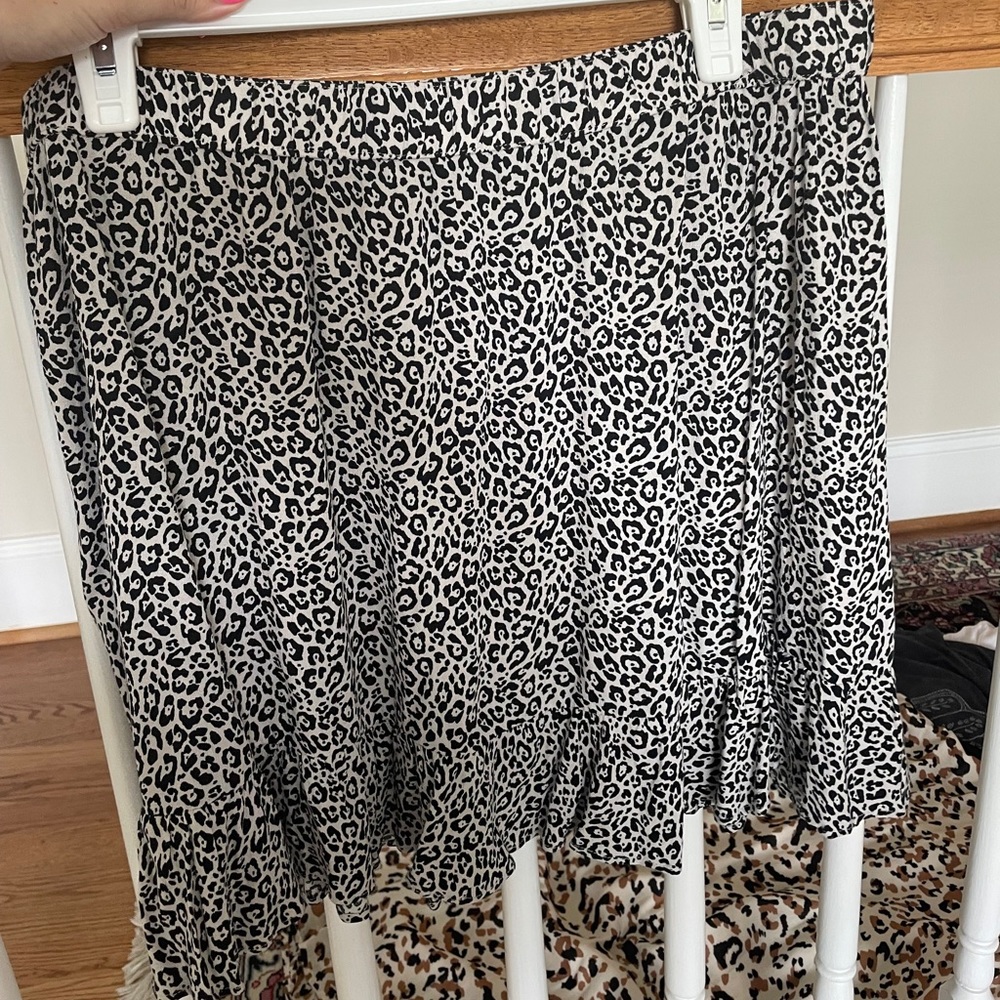American Eagle Cheetah Skirt
